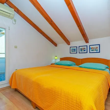 Lucija Корчула