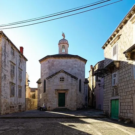 Lucija Διαμέρισμα *